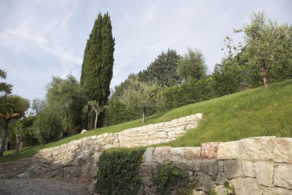 Villa Paola Torri Del Benaco Exterior photo